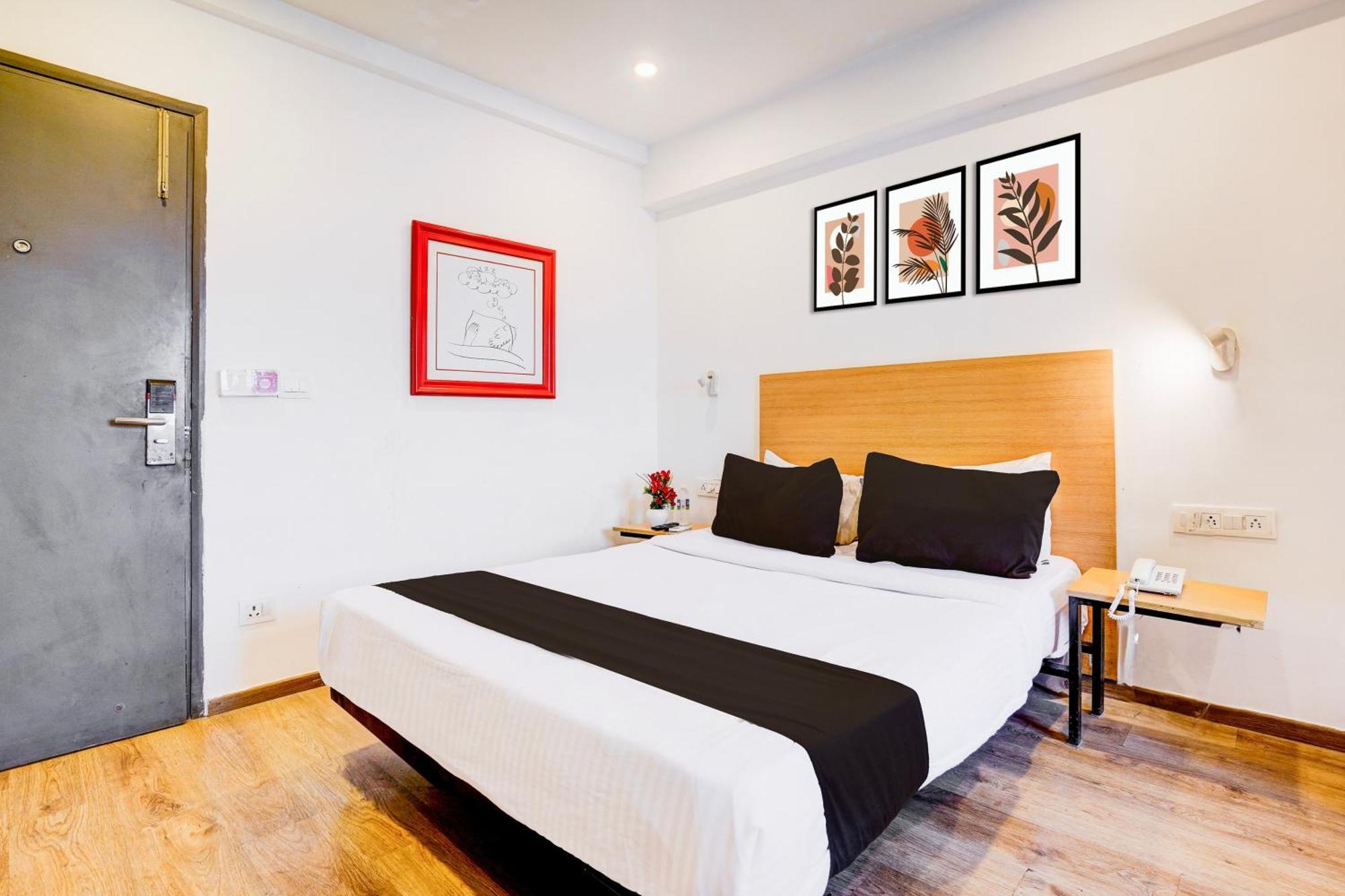 Hotel Super Townhouse Khar The Unicontinental Bombaj Zewnętrze zdjęcie